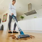 Aspiradora-Inalambrica-de-Iones-de-Litio-2-en-1-Black-Decker-de-Iones-de-Litio-para-Pisos-y-Alfombras-HFEJ415JWMF22-B3-15-1255