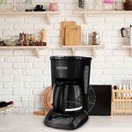 Cafetera-Black-Decker-negra-digital-12-tazas-4-1233