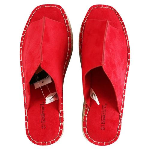 Zapato de plataforma Boulevard con gamuza color rojo - Talla 35