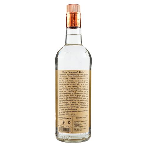 Vodka Tito's handmade award winning destilled 6 time - 750 ml